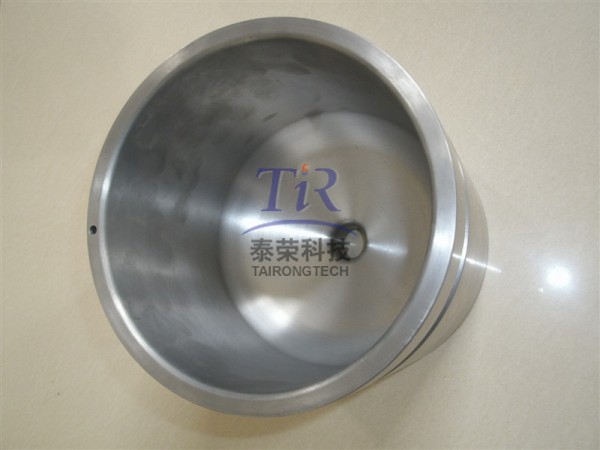 Tantalum crucible
